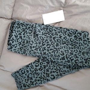 NWT Athleta Elation Ultra High Rise Tight Leopard Size M